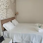 Cangiano And Pool 3*