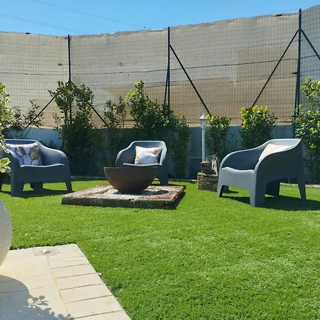 Cangiano And Pool Bed and breakfast