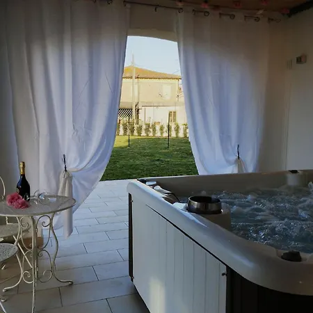 Bed & Breakfast Cangiano And Pool Osimo