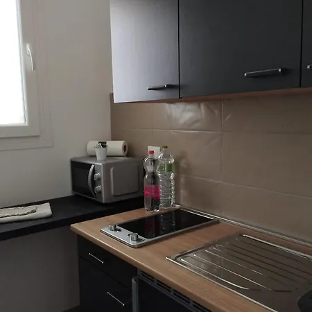 Bed & Breakfast Cangiano And Pool