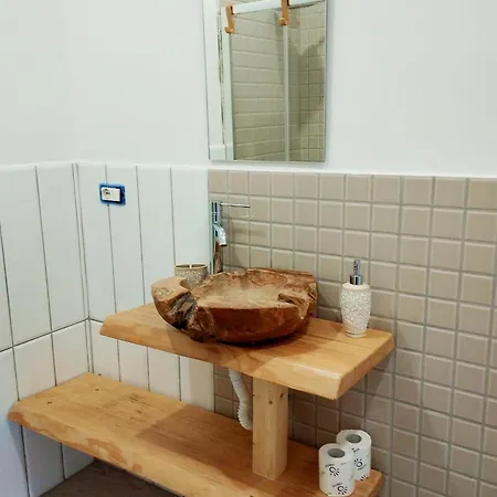 Cangiano And Pool Bed & Breakfast *