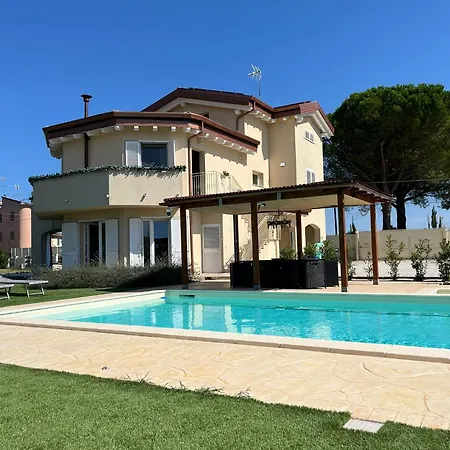 Bed & Breakfast Cangiano And Pool *