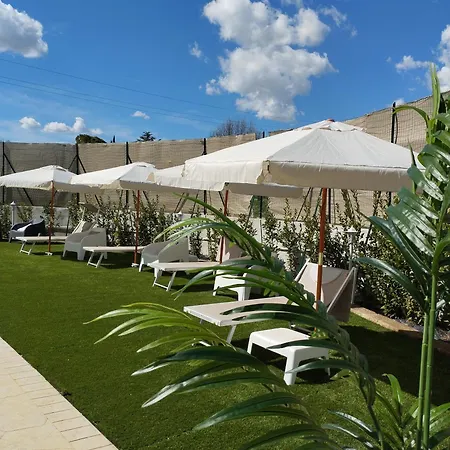 Cangiano And Pool Osimo