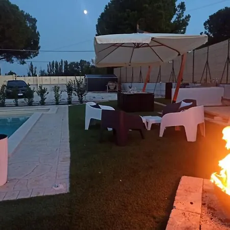 Cangiano And Pool